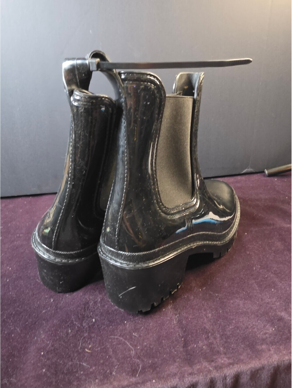 Rain Boots Size 8